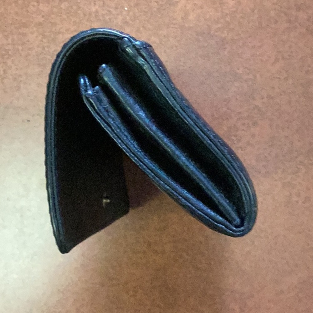 Michael Kors Black Leather Long Wallet - Picture 6 of 13